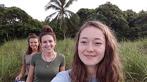 ICYE Langzeiteinsatz in Costa Rica 6 bis 12 Monate - Volunteers am Strand von Buena Vista