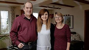ICYE Teilnehmerin am Europäischen Freiwilligendienst mit ihrer Host Family