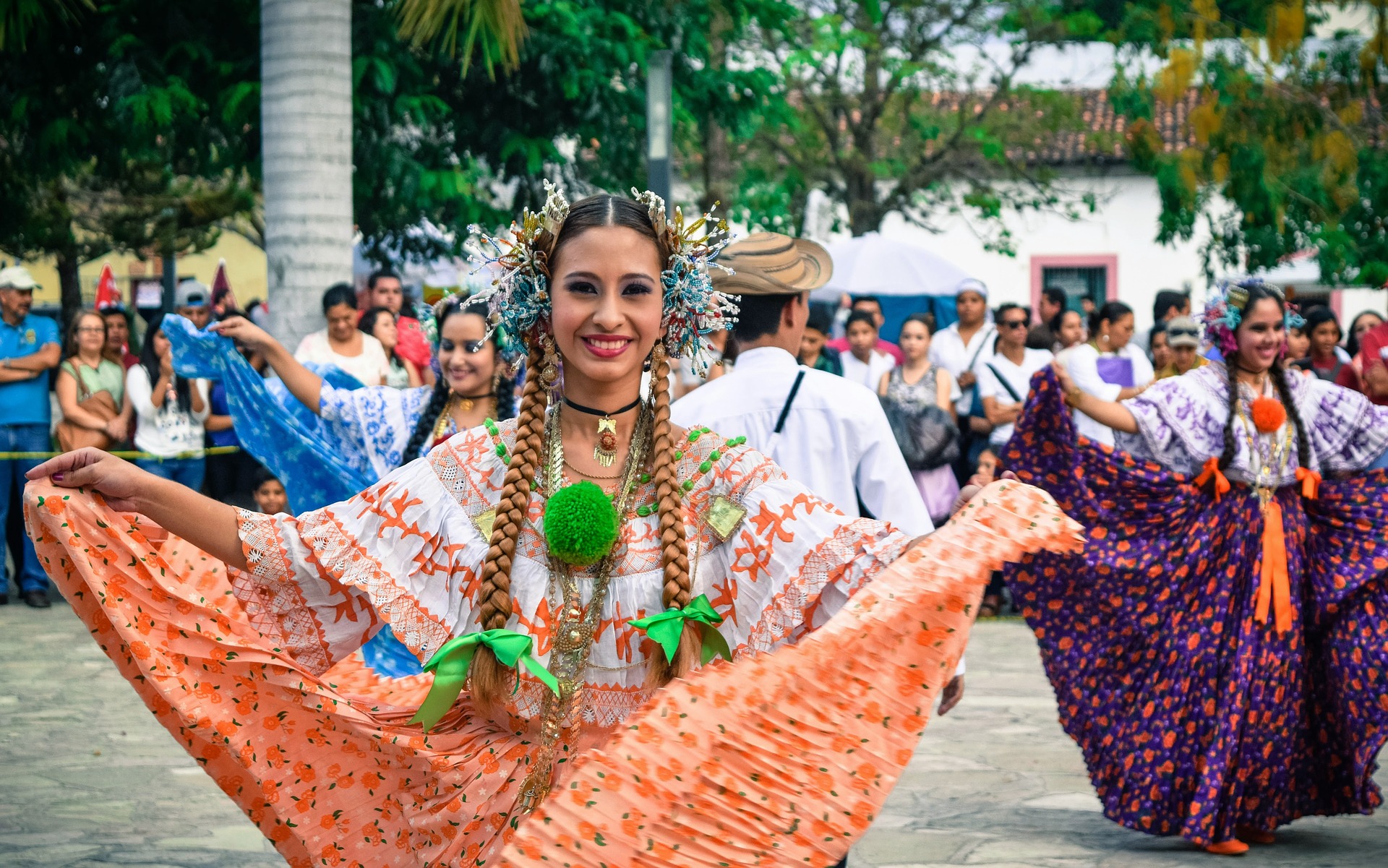 ICYE Freiwilligenprojekte in sozialer Gesundheit in Honduras - traditionelle Taenze